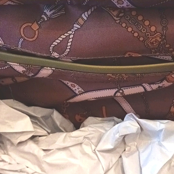 NWT La Terre Fashion Peta Approved Vegan Gold Hardware Olive Handbag - Picture 8 of 13